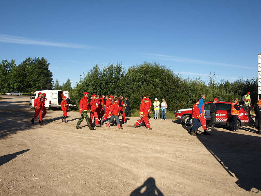 08:48 - sündmuskohale on saabunud Punaste Risti Viljandimaa vabatahtlikud
