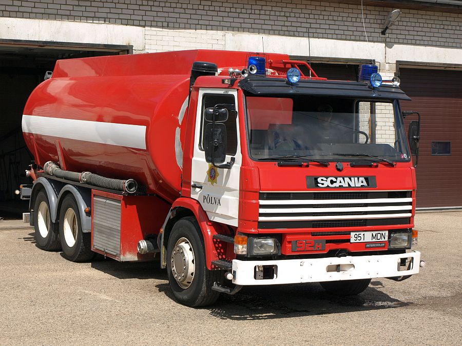 * endine Põlva 2-1 (951MDN)
Scania P92HL 6X2LC 38KKL - 16000L
23.07.2009
Põlva
(2016 antud Võnnu VPK)
