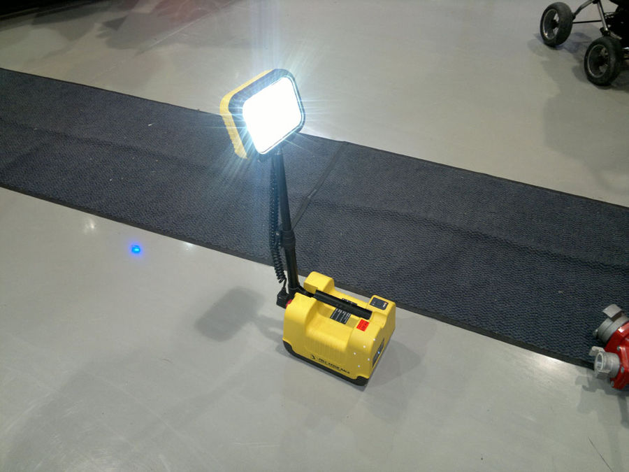 Päästeauto kantav valgusti
Uus LED tehnika võimaldab kantavad valgustid kompaktsemaks muuta
