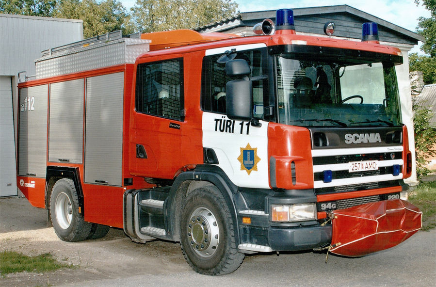 * endine Türi 1-1 (257AMO)
Scania P94 GB 4X2NZ 220 Rosenbauer TLF 2700 "Kärmas Katariina I" (1997) - 2500L
Järvamaa
(ex Paide > Türi > Kilingi-Nõmme > Puurmani VPK)

