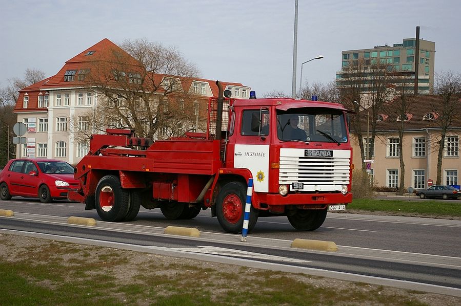 * Endine Mustamäe 7-2-4 (044AIA)
Scania LB 86S (1981)
28.04.2008
Pirita tee, Tallinn
