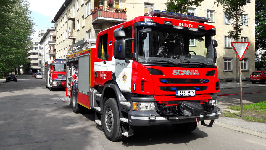 * endine Lasnamäe 1-1 (655BTY)
Scania P400 CB 4X4 EHZ WISS (2017) - 2800 L
20.08.2017
Tallinn
(ex Lasnamäe > Märjamaa)
