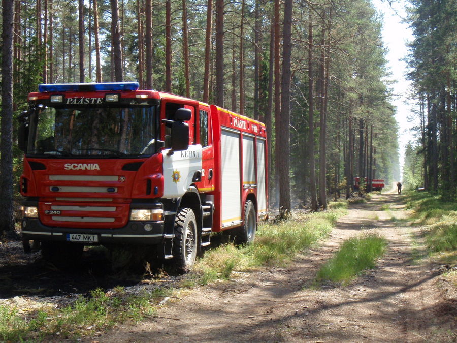 * endine Kehra 1-1 (447MKT)
Scania P340 Wawrzaszek "Barbara" (2007) -3000L
(praegu: Mustla 1-1)
