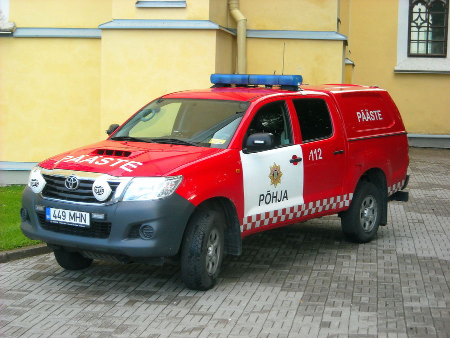 * endine Põhja 5-2 (449MHN)
Toyota Hilux (2012)
30.06.2015
Vabaduse väljak, Tallinn
