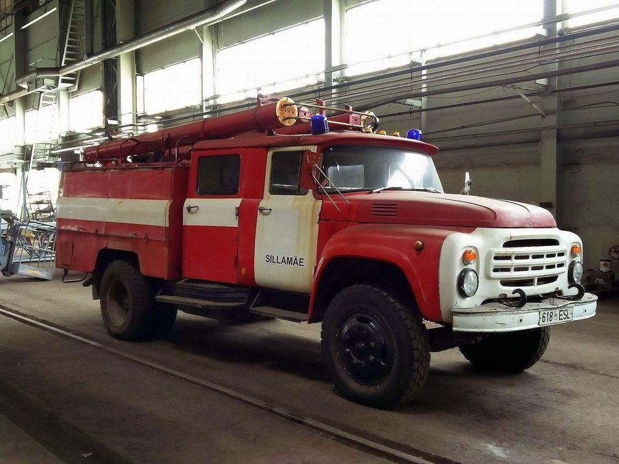 Endine Sillamäe (618ESL)
Zil 130 AC- 40/63B (1984)
11.03.2016

