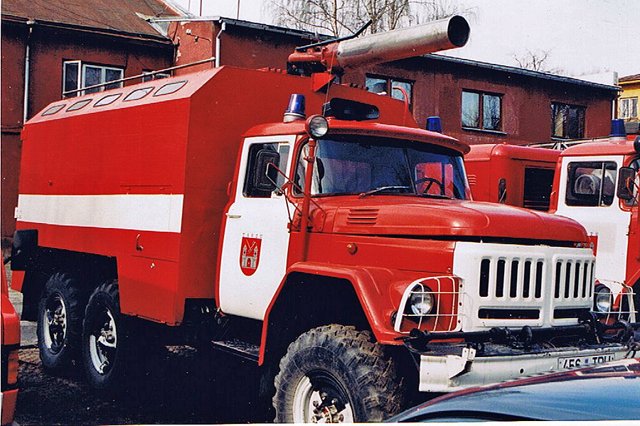 * endine Tartu x-x (456 TBH)
131/AR-2 133 (1979)
Pictured in 1996 at Tartu fire Station
(ex Tartu > Elva > Tartu PPS > Ukraina)
Võtmesõnad: Zil 131 Tartu Endine