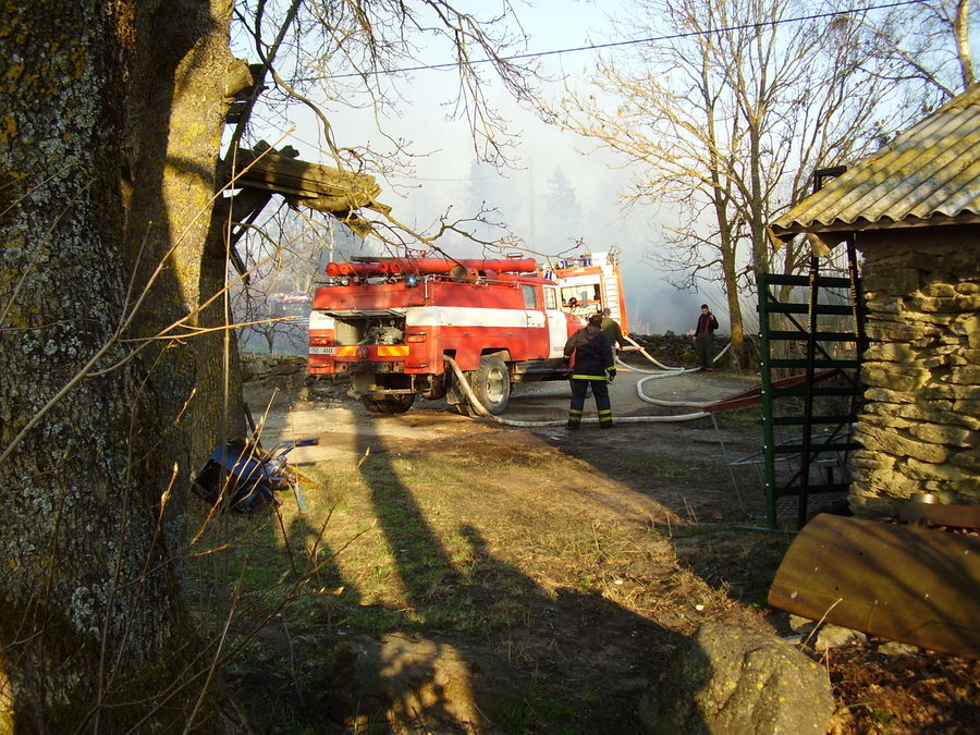 Põleng Saaremaal ‎2. ‎aprill ‎2006‎. a
