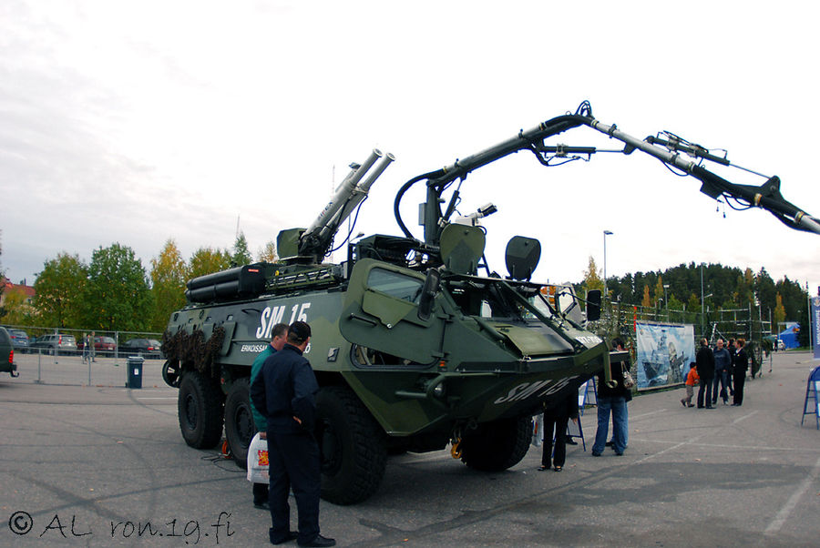 Soome, Saaristomeri 15
Sisu XA-185
armee eripäästesõiduk
robotkäsi, IFEX jne. 
