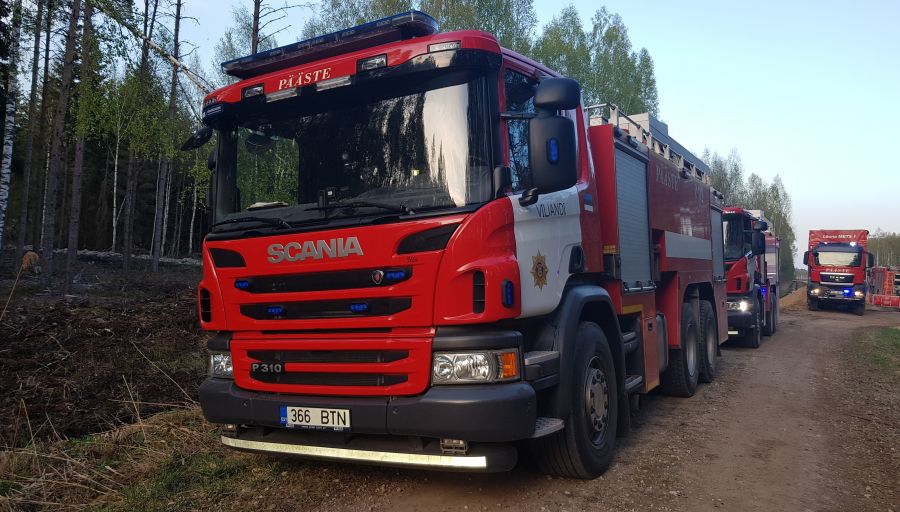 Viljandi 2-1 (366BTN)
Scania P310 CB 6X4 HSZ "Uku" (2017) - 9000L
01.05.2019
Vaibla, Viljandimaa
