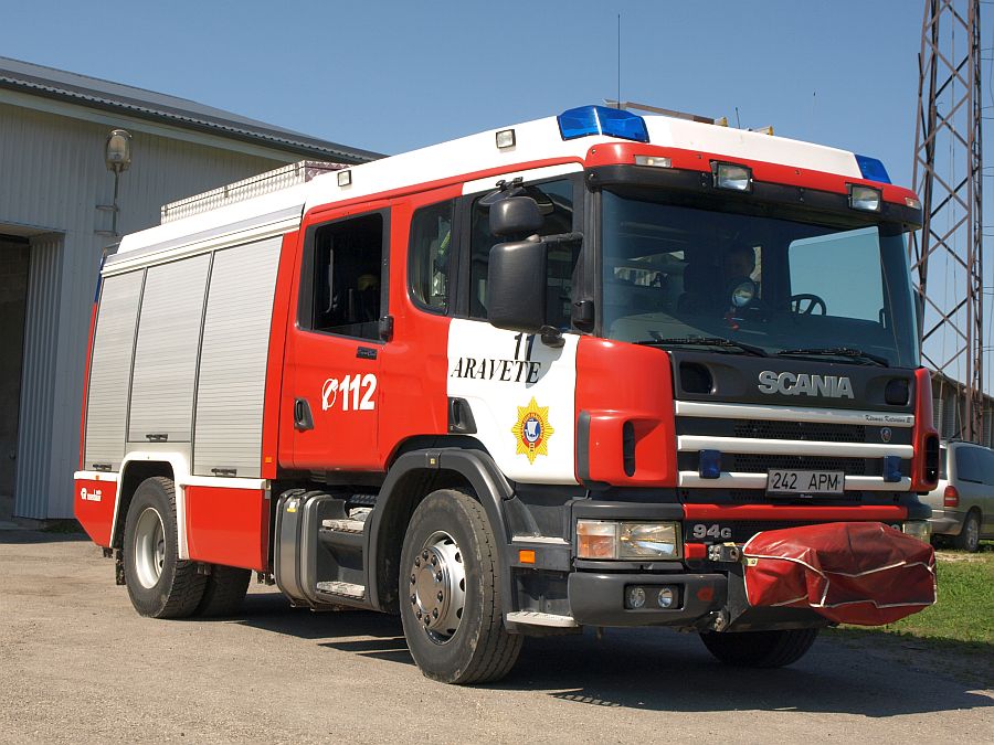 * endine Aravete 1-1 (242APM)
Scania P94 GB 4X2 NZ220 Rosenbauer TLF 2500 "Kärmas Katariina III" (2003) - 2500L
29.06.2009
Aravete
(ex Paide > Aravete > Muraste VPK)
