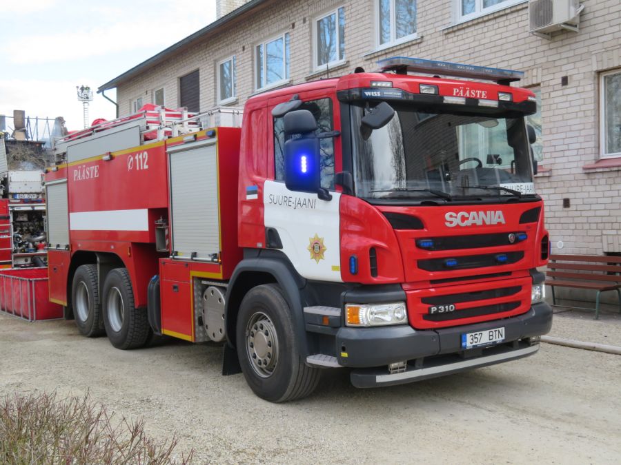 Suure-Jaani 2-1 (357BTN)
Scania P 310 CB 6X4 HSZ "Uku" (2017) - 9000L
30.04.2022
Võhma, Viljandimaa
