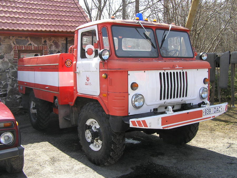 Mustla 3-1 (939DAC)
GAZ-66 / AC-30-184 (1985) - 1600L
19.04.2009
Mustla, Viljandimaa
(ex. Vambola kolhoos -> Soe)
