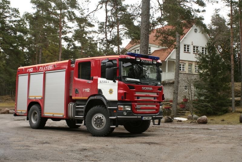 * endine Kehra 1-1 (447MKT)
Scania P340 Wawrzaszek "Barbara" (2007) - 3000L
(praegu: Mustla 1-1)

