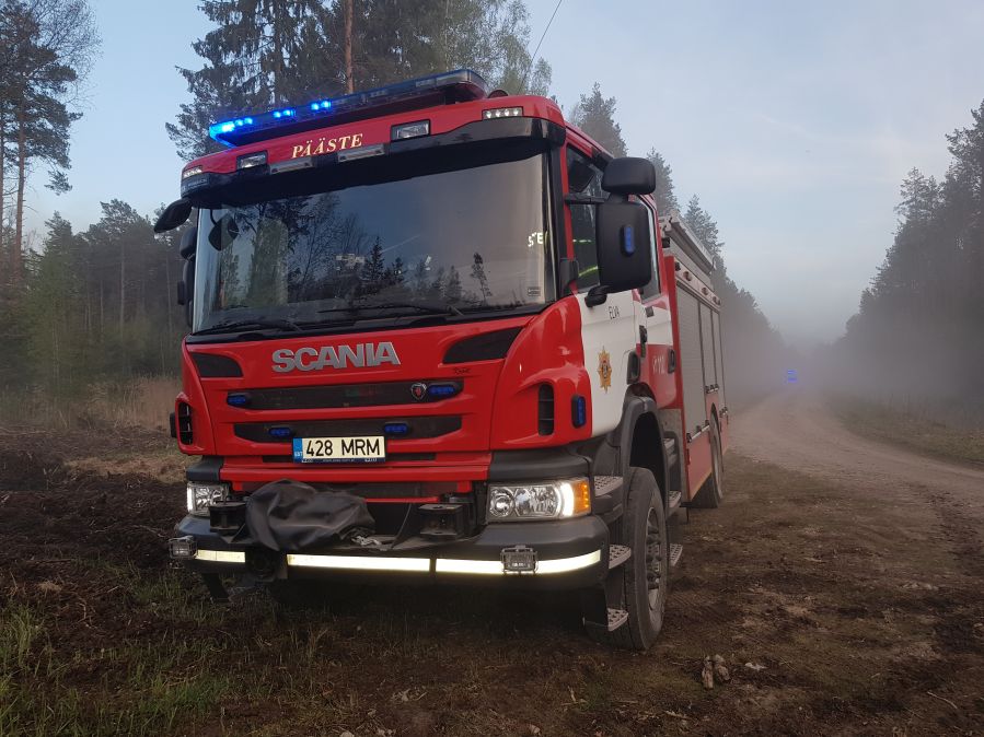 Elva 1-1 (428MRM)
Scania P400 CB 4X4 EHZ WISS "Krõõt" (2017) - 2800 L
01.05.2019
Vaibla, Viljandimaa
